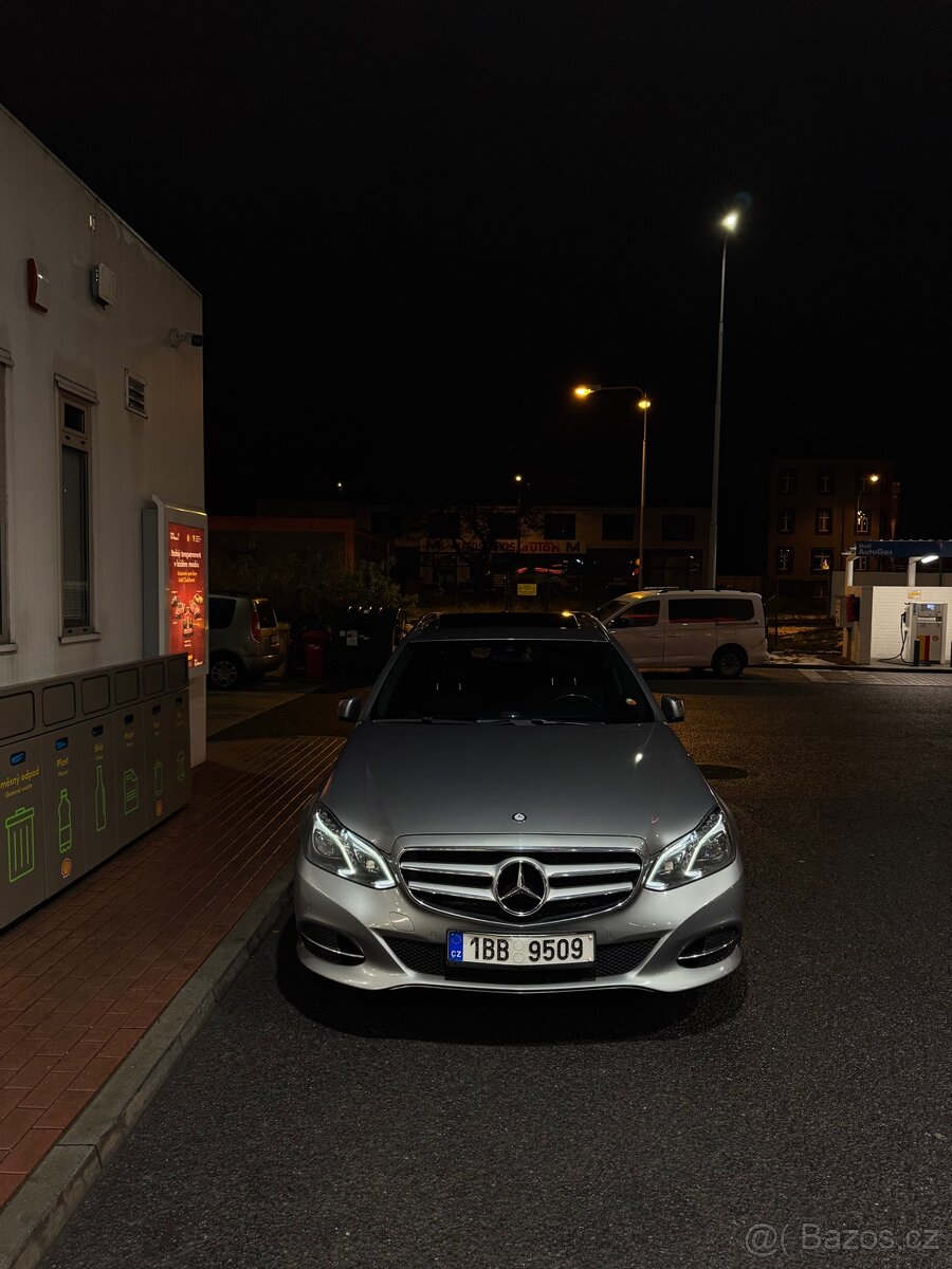 Mercedes-Benz E 250 CDI 4MATIC 2015 - 18