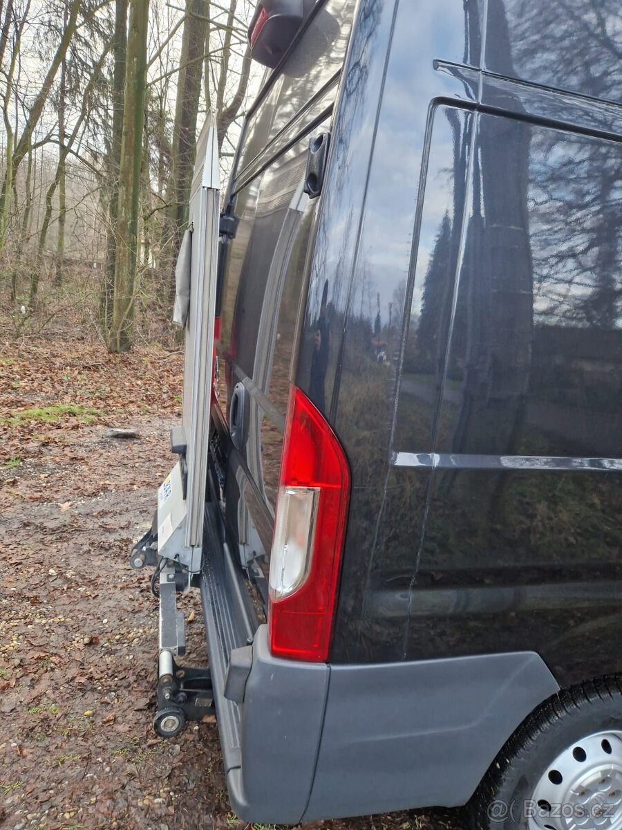 Dodávka s motorem 3,0 IVECO + hydraulické čelo - 18