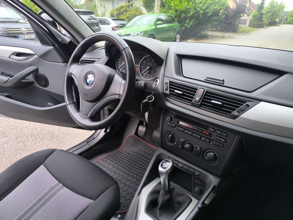 BMW X1 2,0i sDRIVE - 18