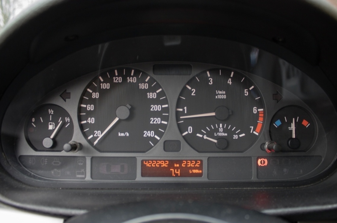 BMW 328i E46 2.8i 142 kW - 18