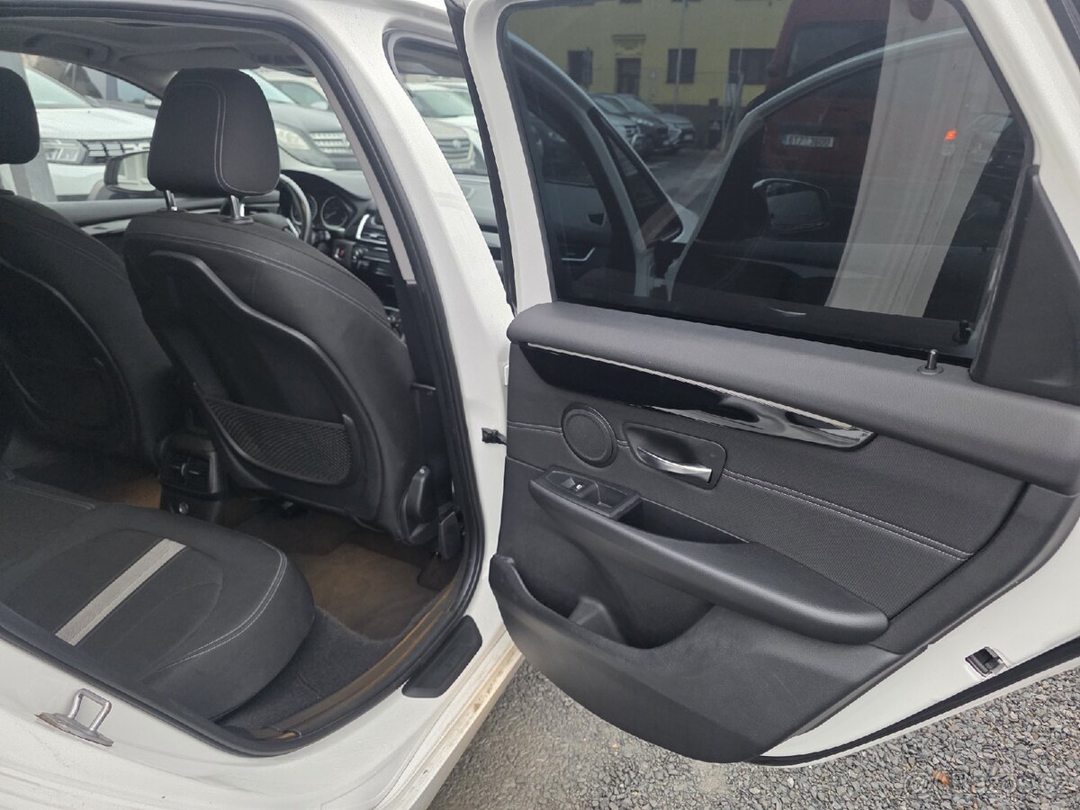 BMW Řada 2 218 D 110KW Panorama Led Navi - 18