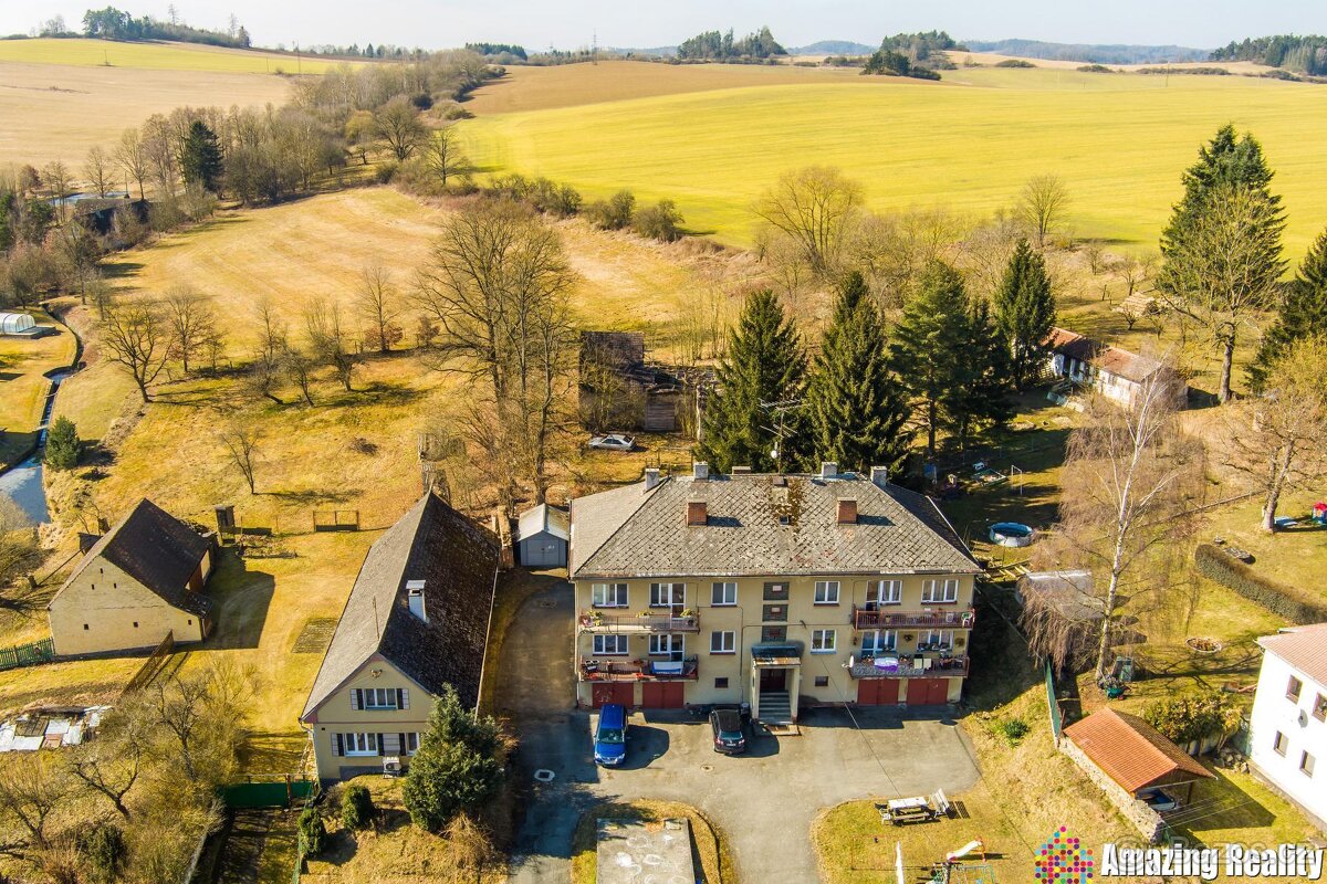 Prodej zděného bytu s garáží a balkonem, v obci Mileč - 18