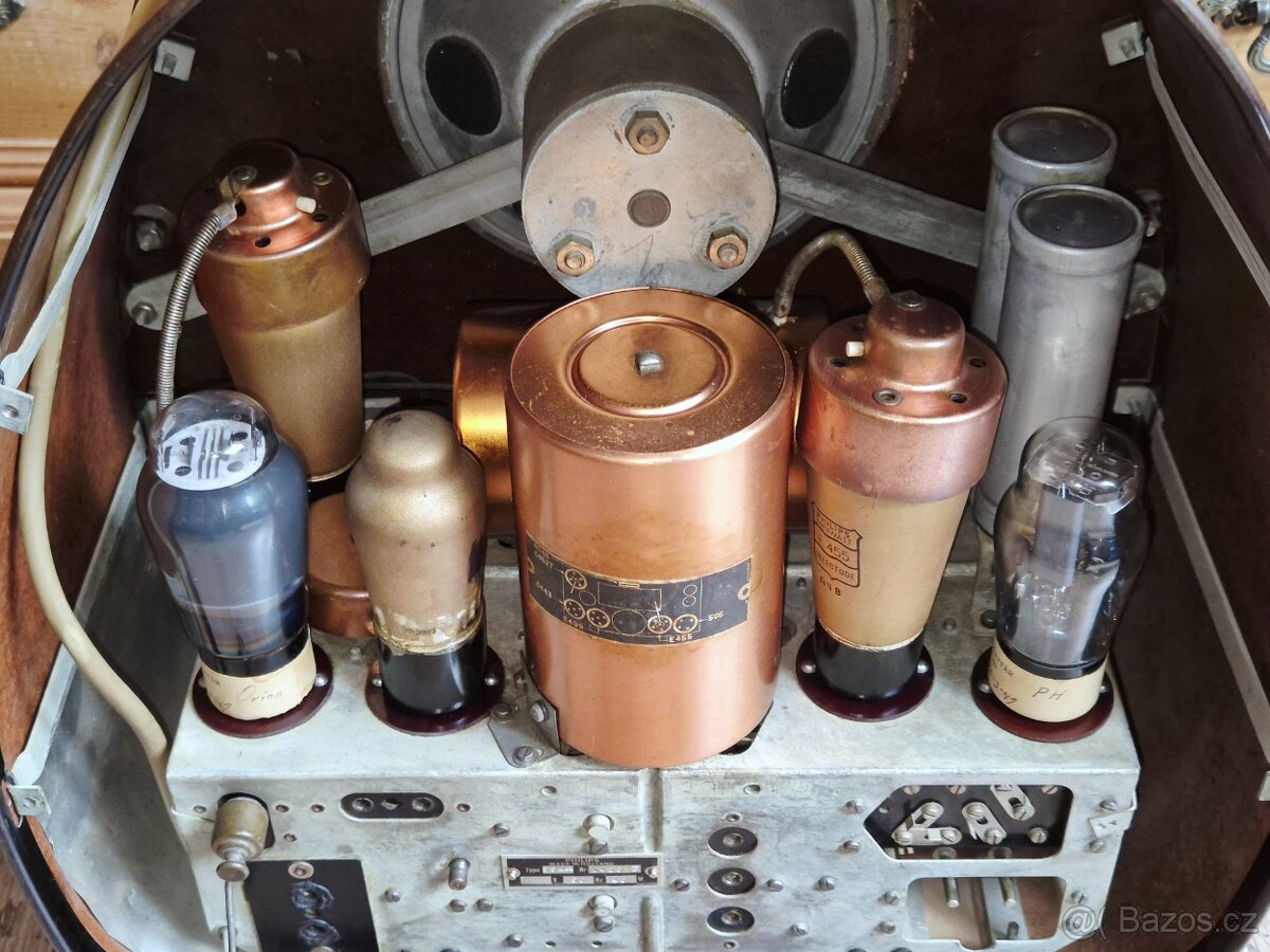 Staré rádio Philips 834A, 1933 - 18