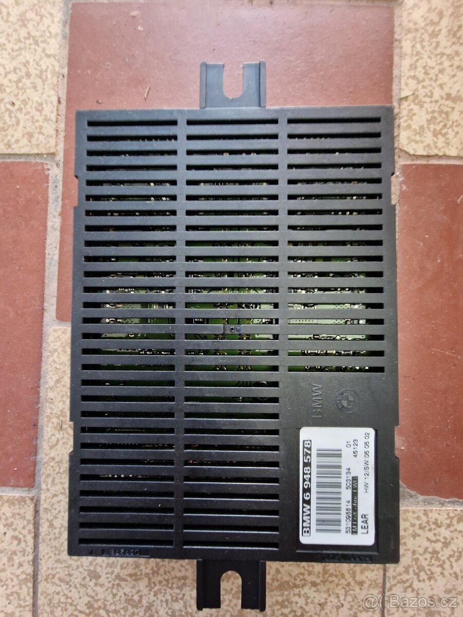 Prodám díly BMW E60 Mpacket sedan - 18