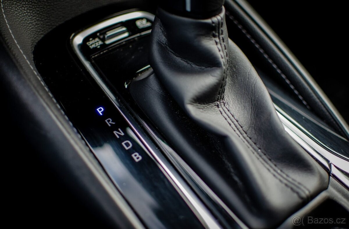 Toyota Corolla Combi TS 1.8 Hybrid TREK e-CVT - 18