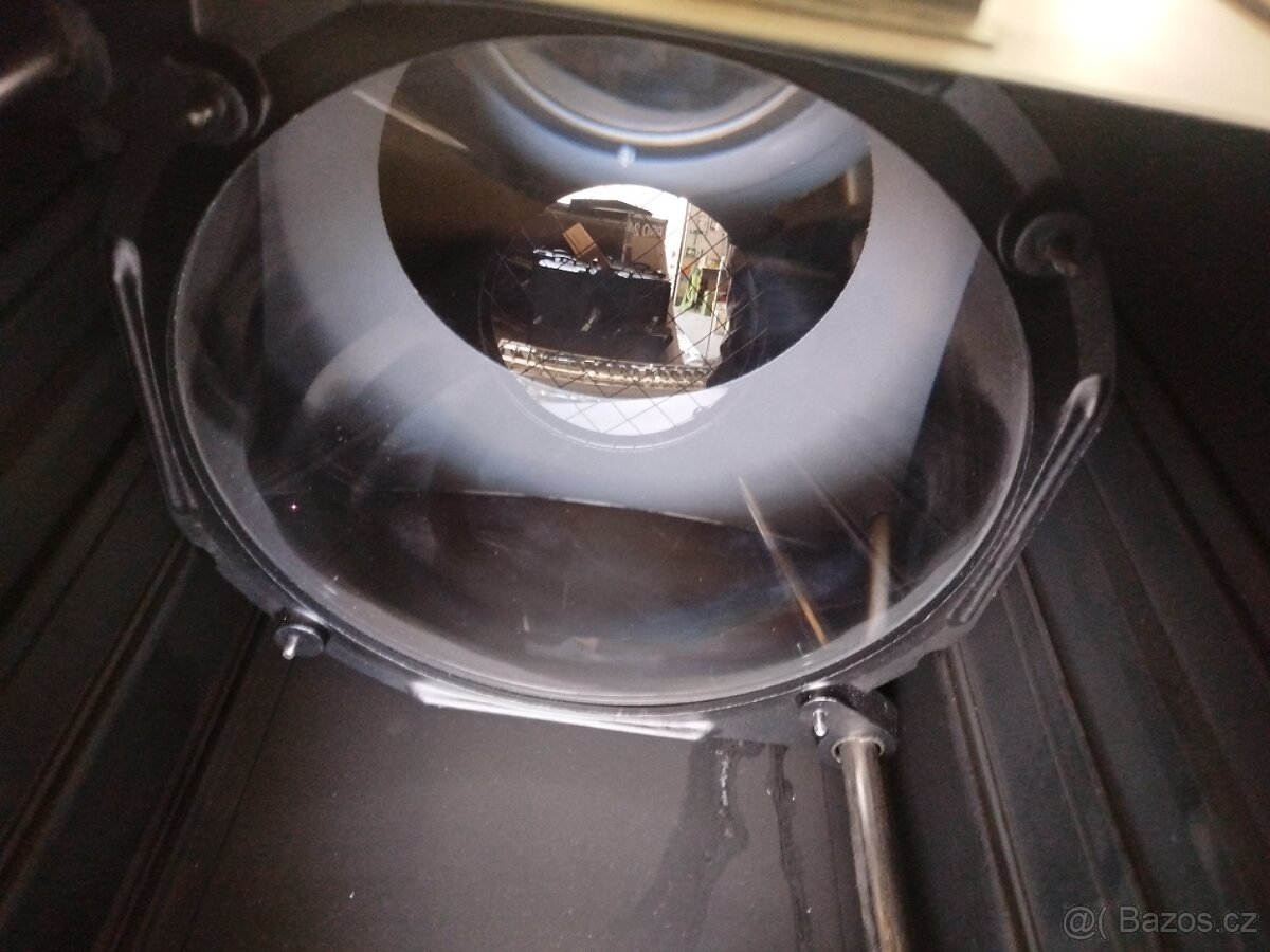 Predám Divadelní reflektor - 18