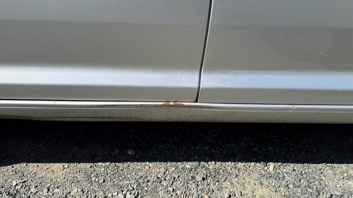 VW Touran 1,9 TDI 2010 - 18