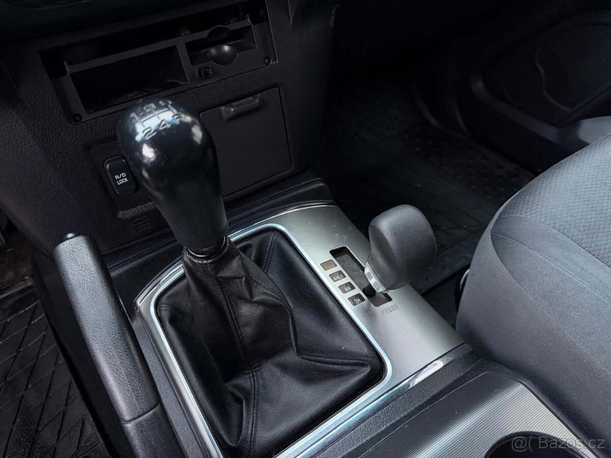 Mitsubishi Pajero 3,2 Di-D 4WD / verze bez DPF - 18