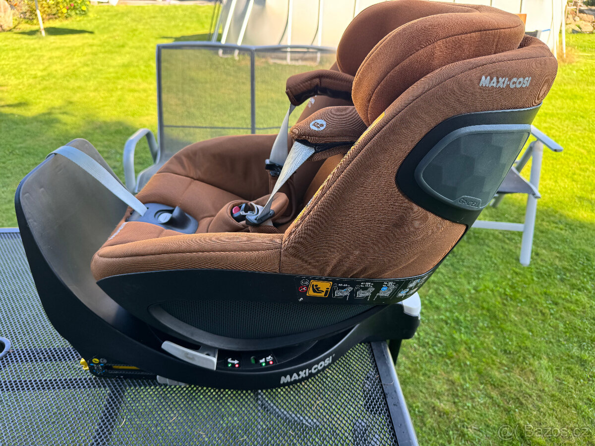 Maxi-Cosi Pearl 360 PRO 0-17,5kg se základnou FamilyFix - 18