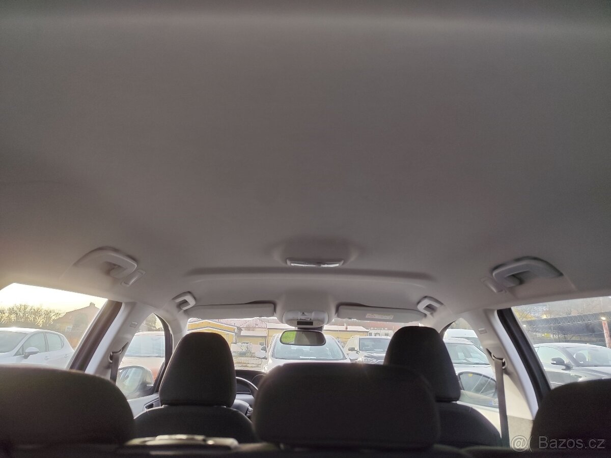 Peugeot 308 SW 1.2i,96kw.PureTech.R.V.7/2014.STK Nová - 18