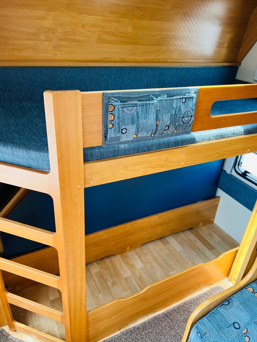 OBYTNÝ PŘÍVES HOBBY 560 - 18