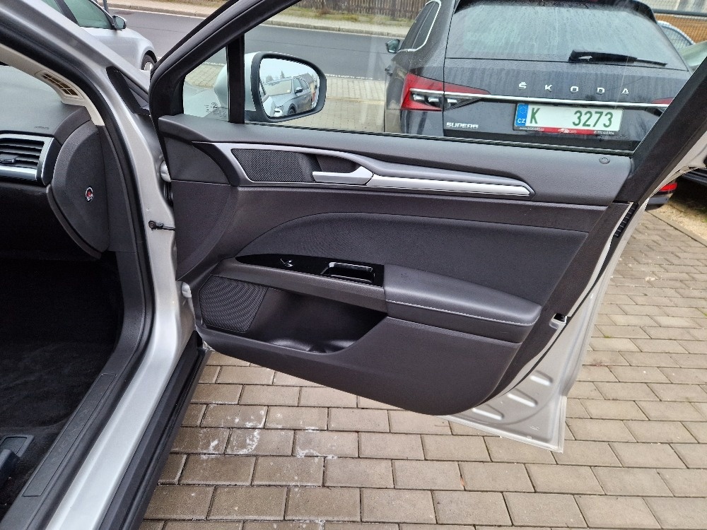 FORD Mondeo, 2.0 TDCi (110 kW), 107 tis. km, r.v. 2021 - 18