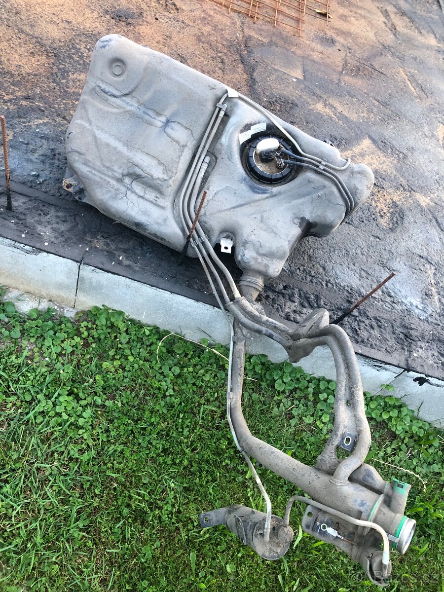 Škoda fabia 1.2 1.4 díly - 18