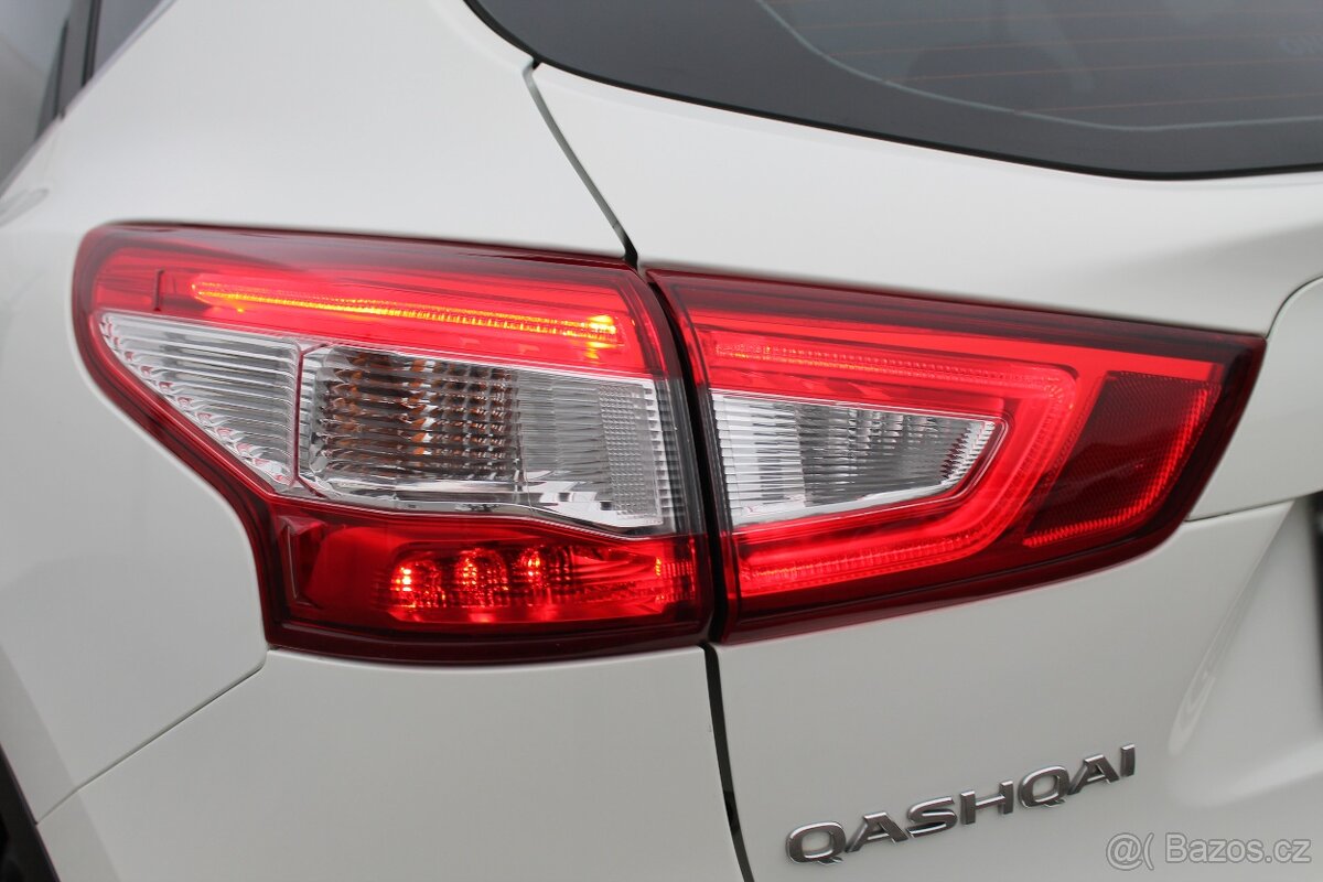 Nissan Qashqai 1.5dCi LED + P.SENZORY + PR.SERVIS - 18