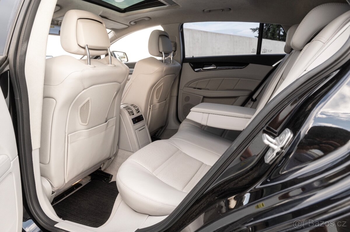 Mercedes Benz CLS 63 S AMG Shooting Brake - 18