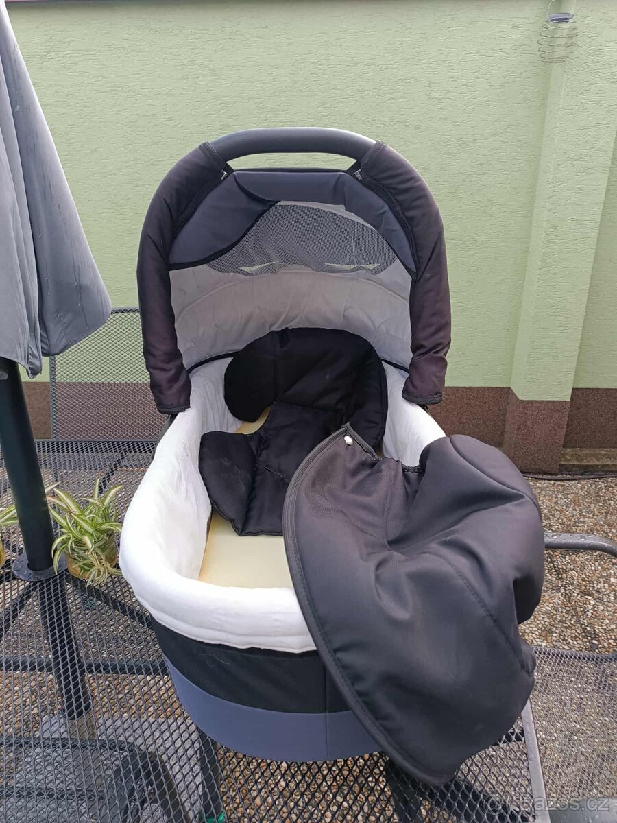 Prodám kočárek (korby, sporťák, autosedačky) zn. Largo - 18