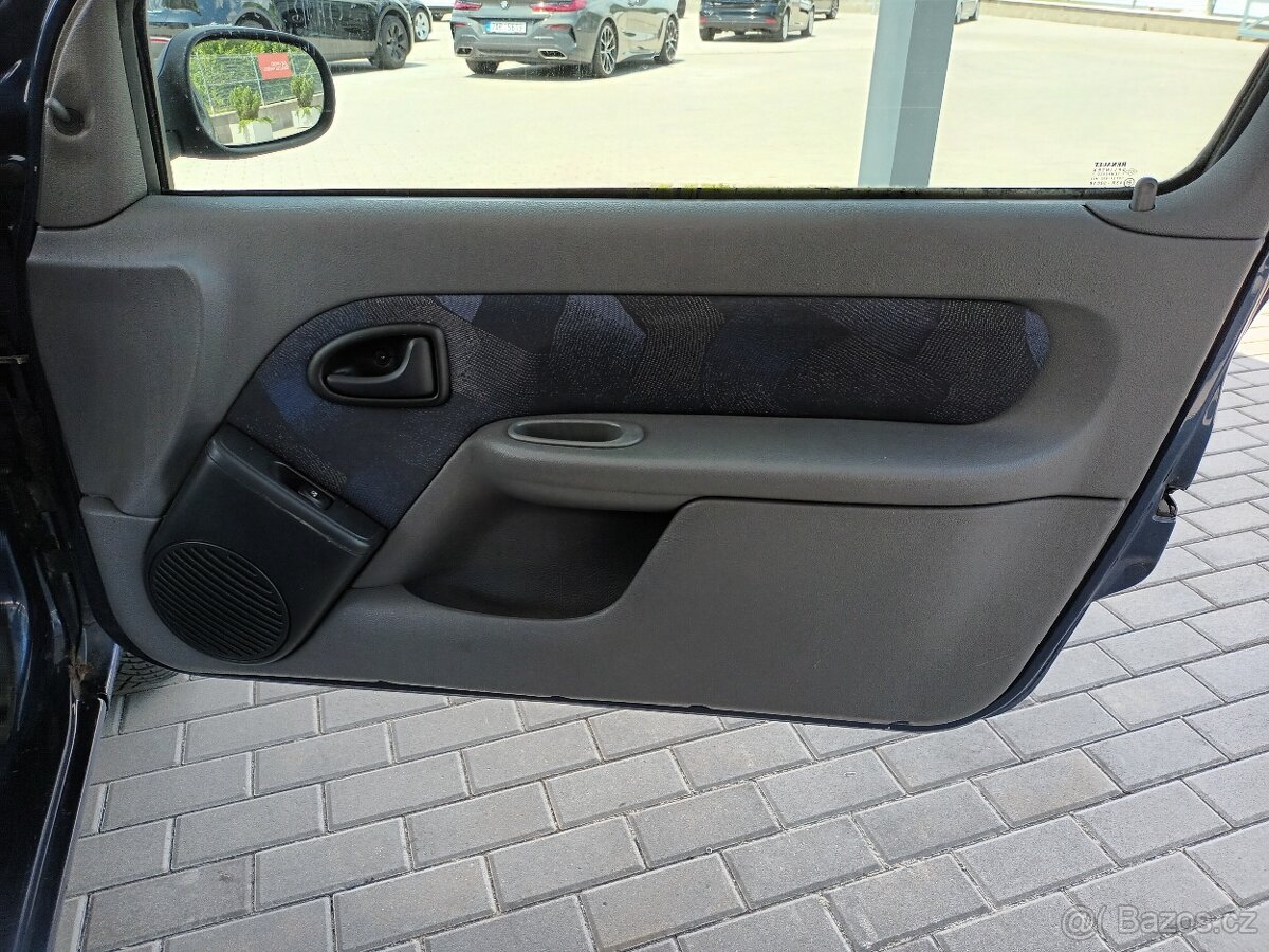 Renault Clio 1,2 i,43kw,ČR,1MAJ,KOLA - 18