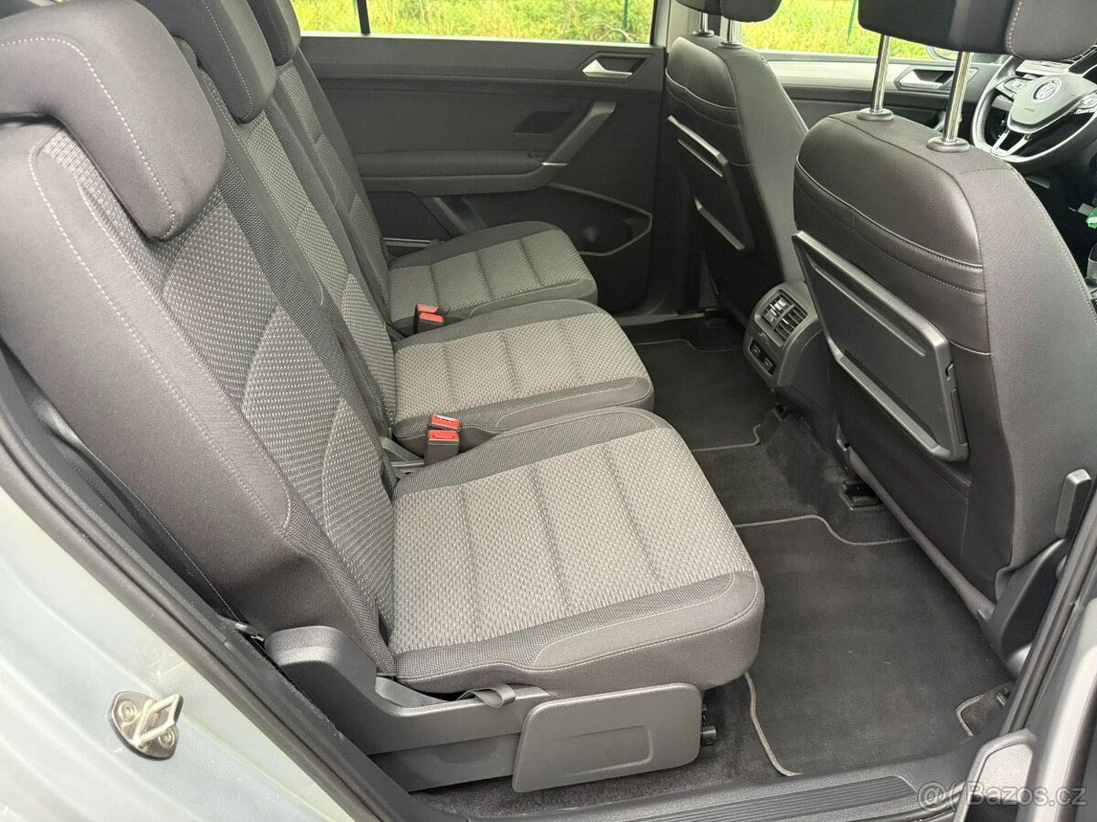 VW Touran 2.0TDi r.v.2020 manuál 110kw panorama el. tažné - 18