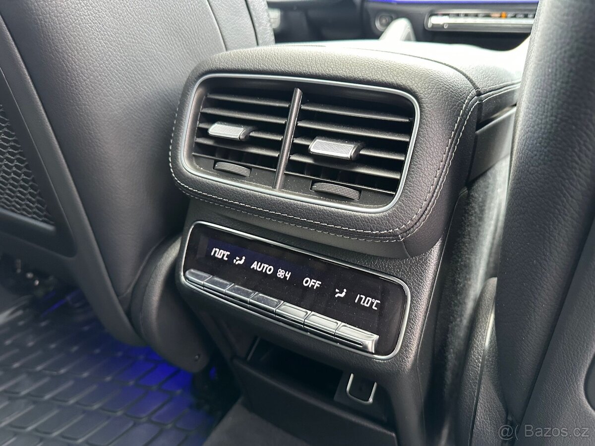 Mercedes-Benz 350d 4M kupé - 18