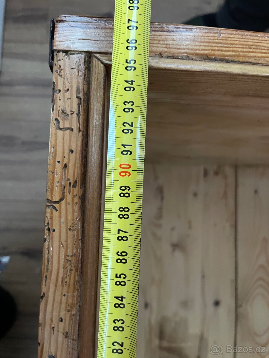 Dřevěná truhla s kováním české výroby - 18