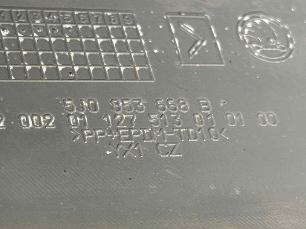 ŠKODA FABIA 2 FACELIFT nárazník + maska 5J0807221D - 18