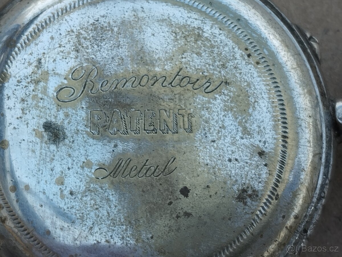 Starožitné dvoupláštové stříbrné zdobené kapesní hodinky. - 18