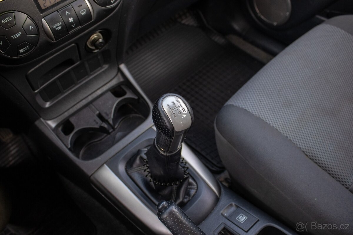 Toyota RAV4 2.0 D-4D - 18