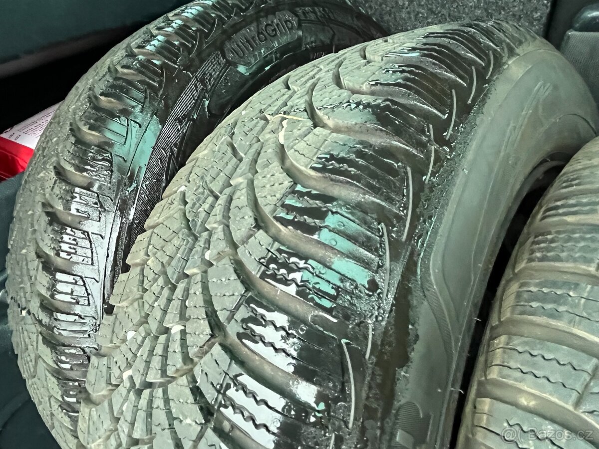 Škoda Roomster 1,2 TSi Serviska, Climatronic - 18