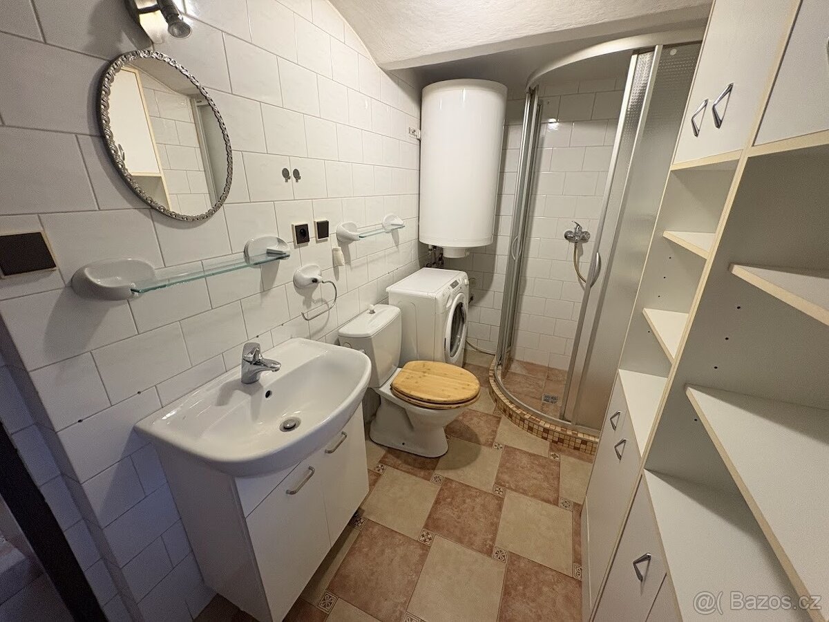 Pěkná chalupa v obci Kněžnice u Jičína - 18