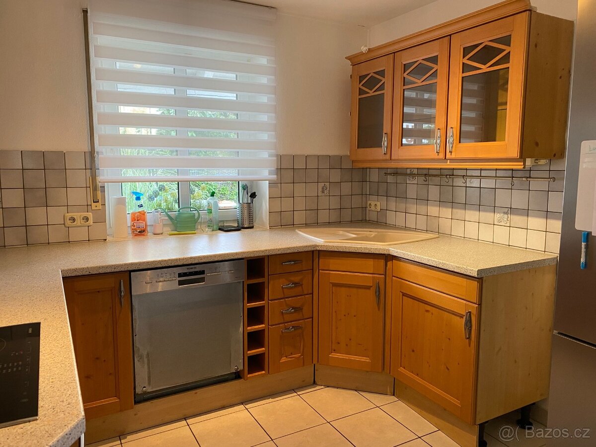kuchyňská linka se spotřebiči z Německa - 18