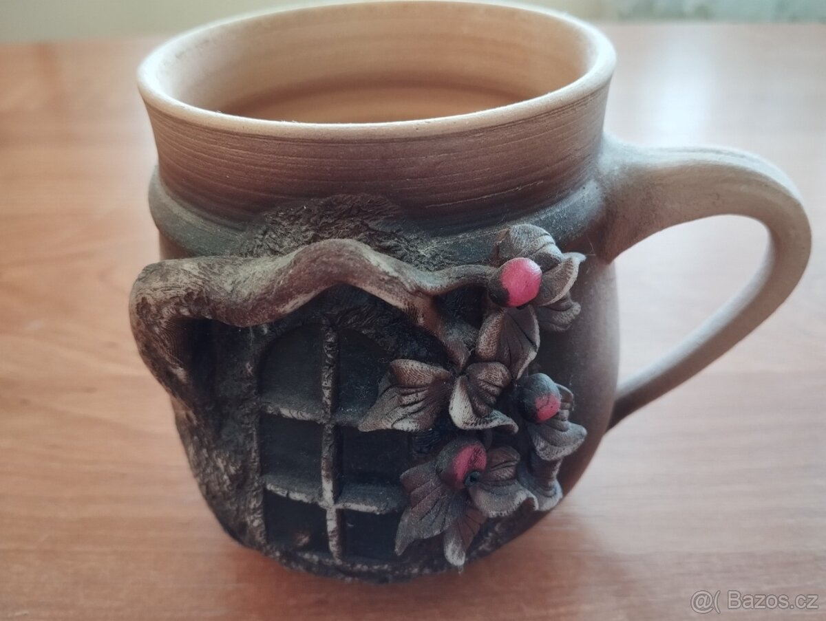 Sklenice na víno a alkohol. Talíře a tácy Bernadotte. Hrnky - 18