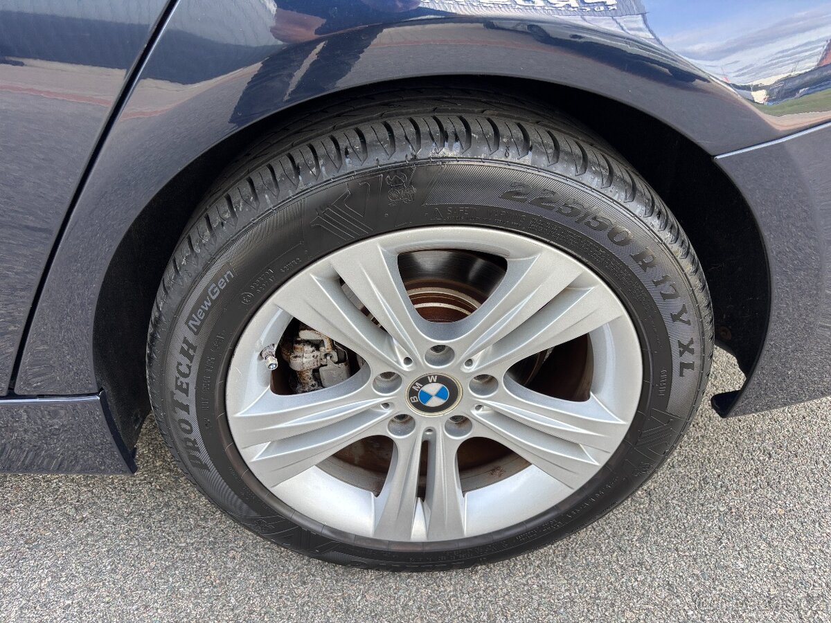 BMW Řada 320i 135kW 1majitel - 18