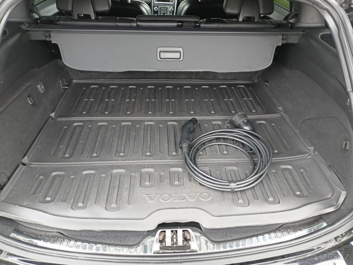 Volvo V60, 2.4 D6 162 kW AWD R-DESIGN HYBRID TWIN ENGINE - 18