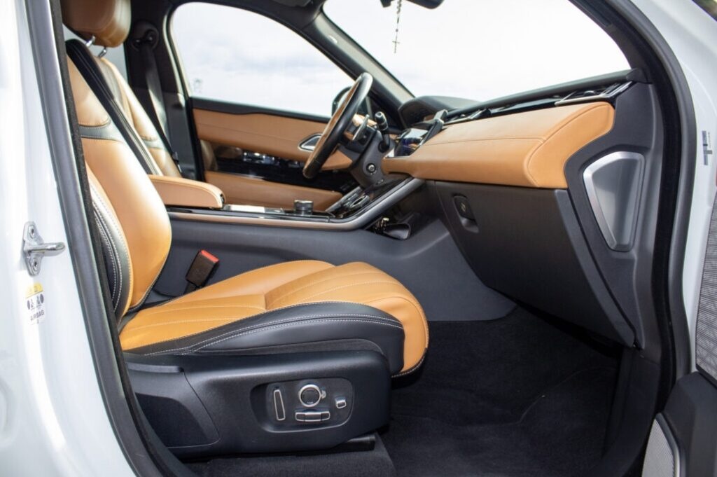 Land Rover RANGE ROVER VELAR HSE R-Dynamic 3.0 AWD - 18