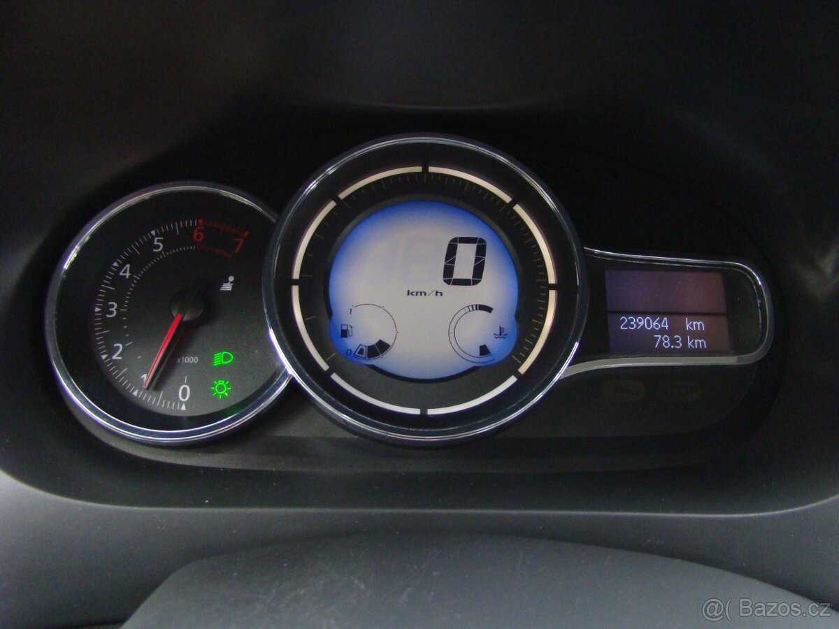 Renault Fluence 1.6i 16v KLIMA - 18