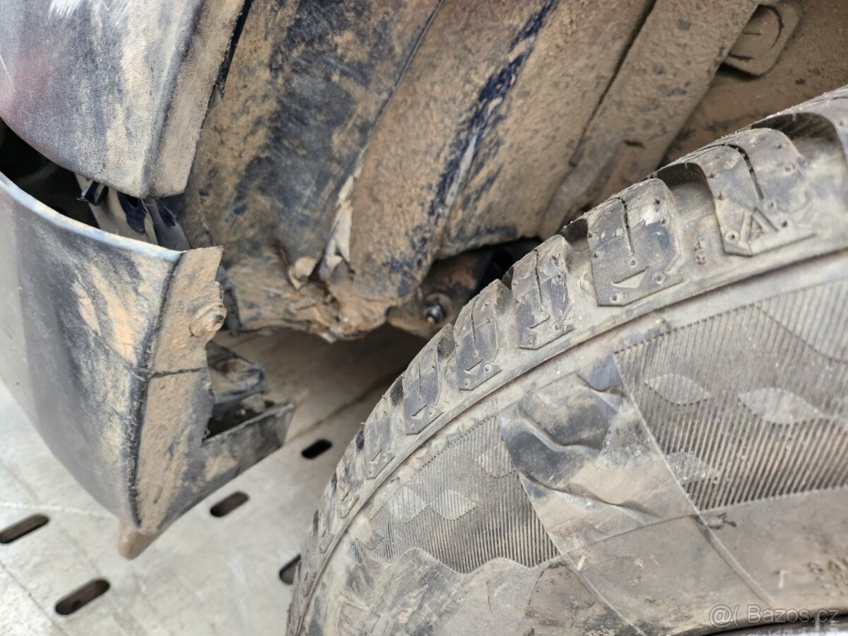 Dacia Duster 1.6 benzín 2019 - 18