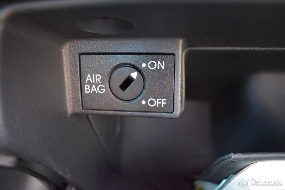 Volkswagen Polo 1,4 i CROSS,SUPER STAV - 18