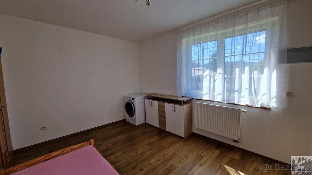 Rodinný dům, 7+kk+garáž, 213m2, Liberec - Vesec, pozemek 873 - 18