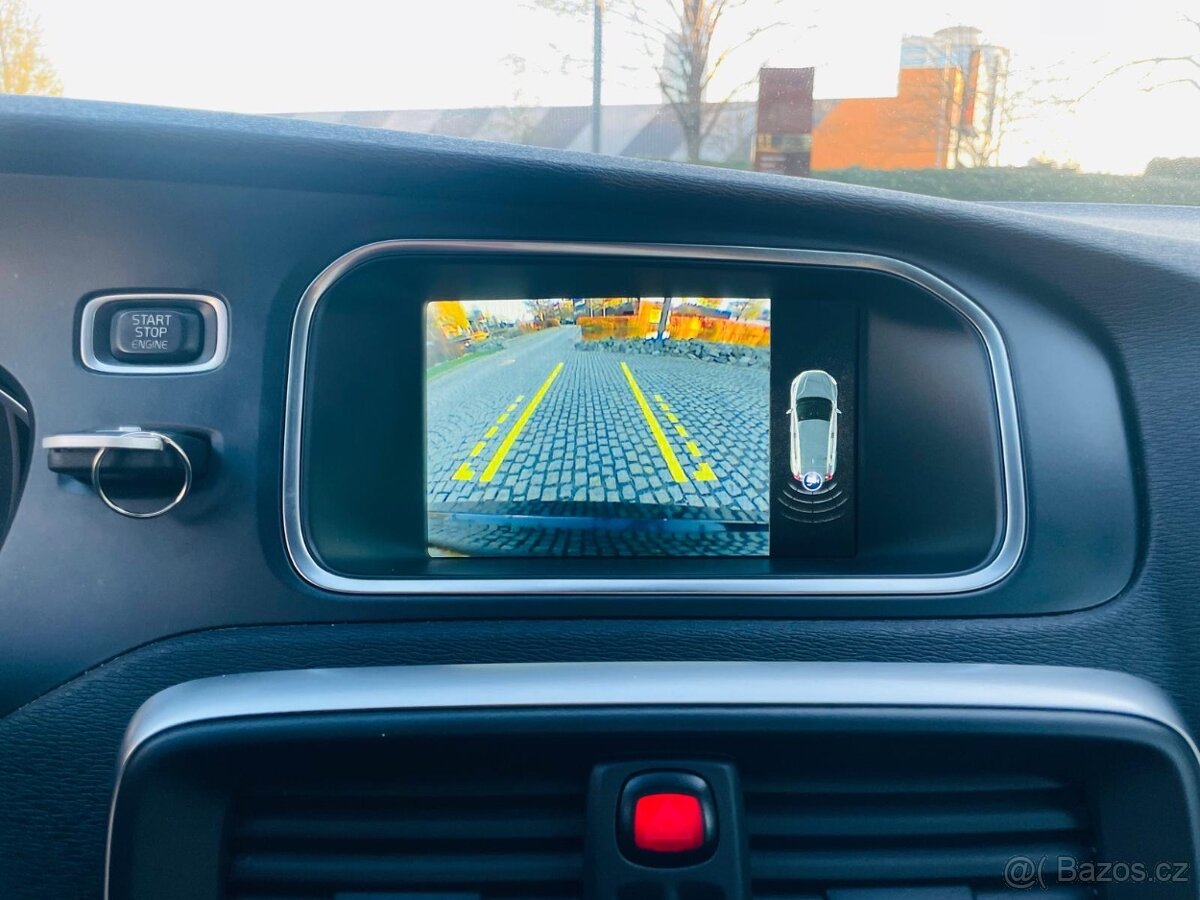 Volvo V40 2.0 D3 5VÁLEC 110KW MANUÁL LED SENZORY SERVISKA - 18