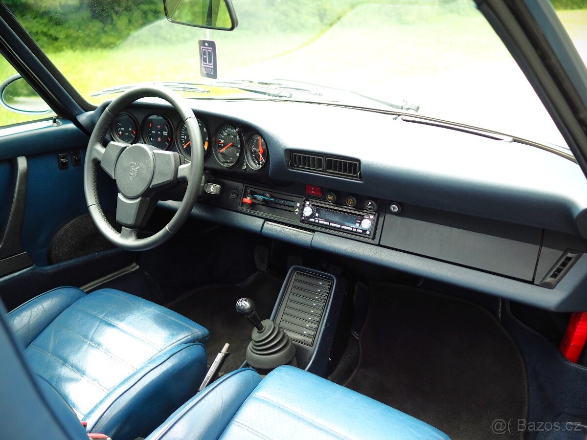 PORSCHE 911 COUPE 3.0i SC,Manual,G-Model (964 Turbo Look) - 18