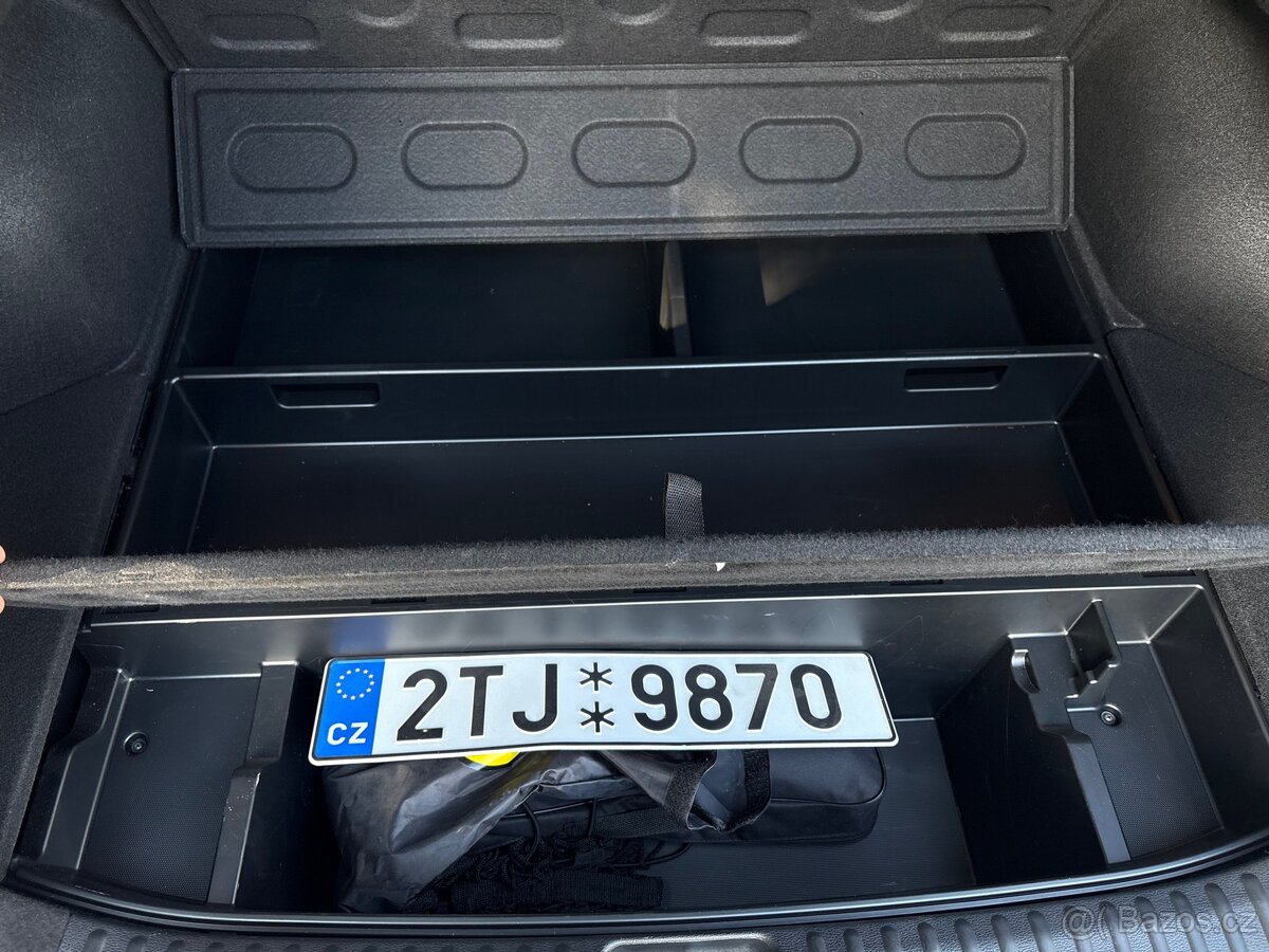 KIA Ceed SW 1,5 T-GDI 118kW ZÁRUKA r.2023 - 18