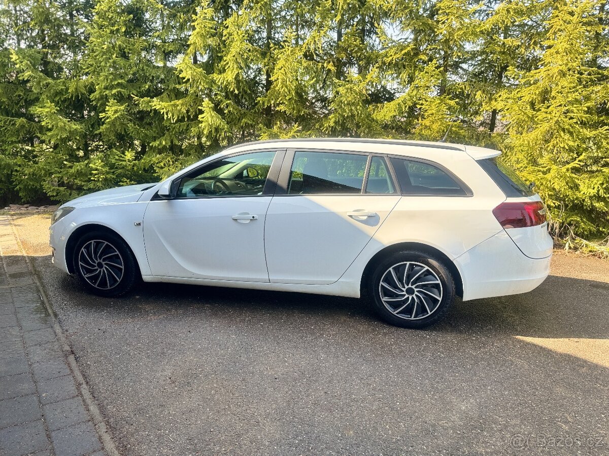 Opel Insignia SPORTS TOURER SW - 18
