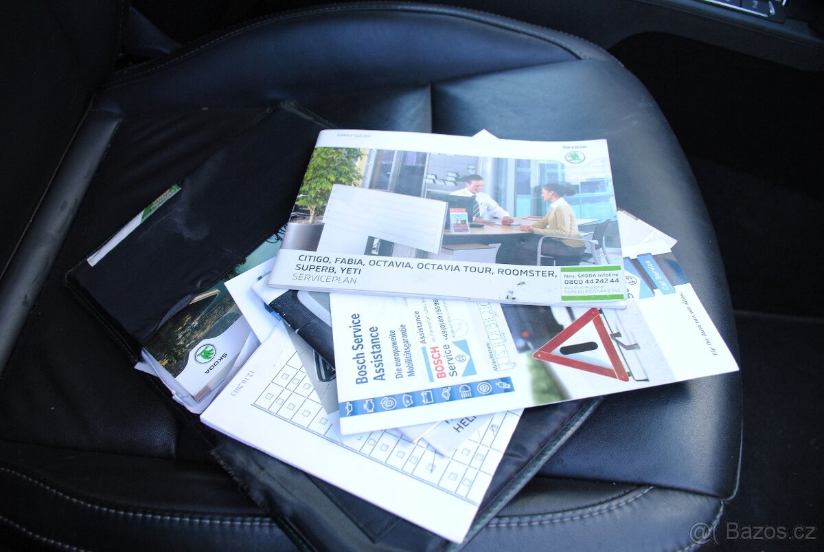 Škoda SUPERB 2 kombi 2.0TDi 125kW - 4x4 - manuál - 18