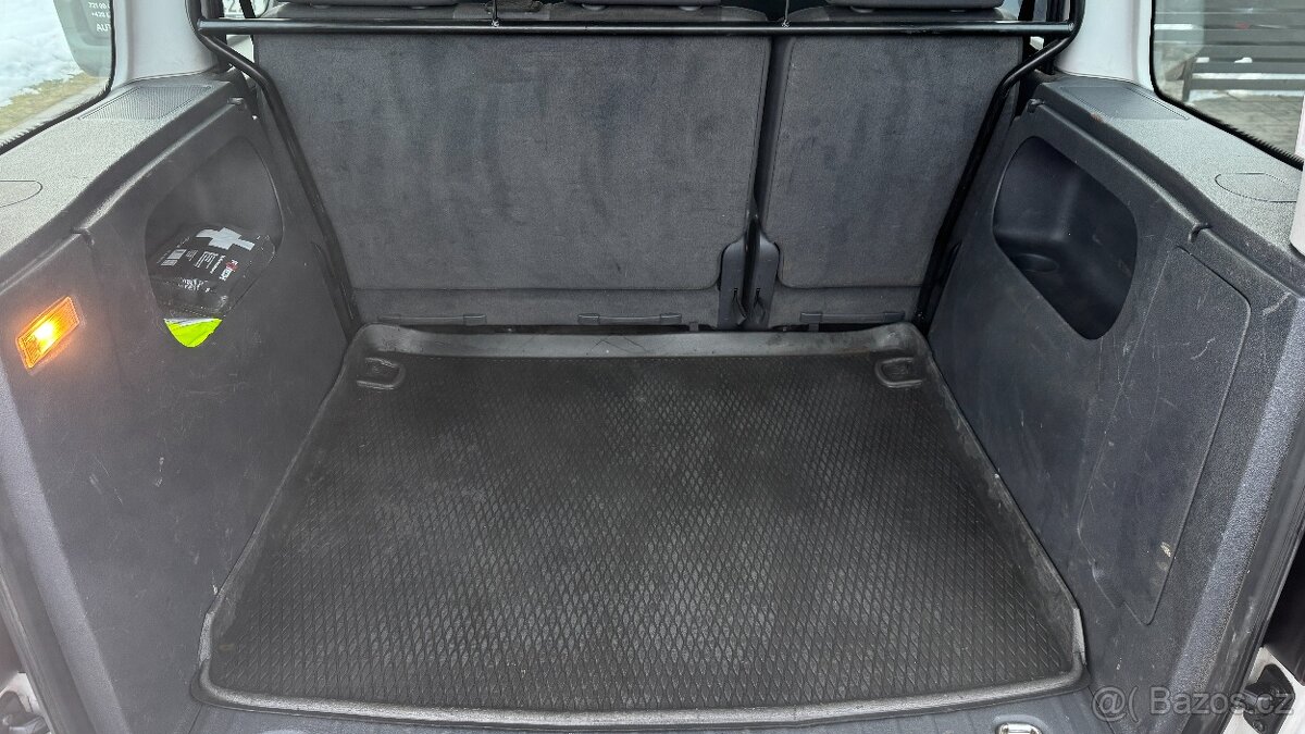 VW Caddy 2.0TDI 4motion / 4x4,5míst,webasto,2014,TOP STAV - 18