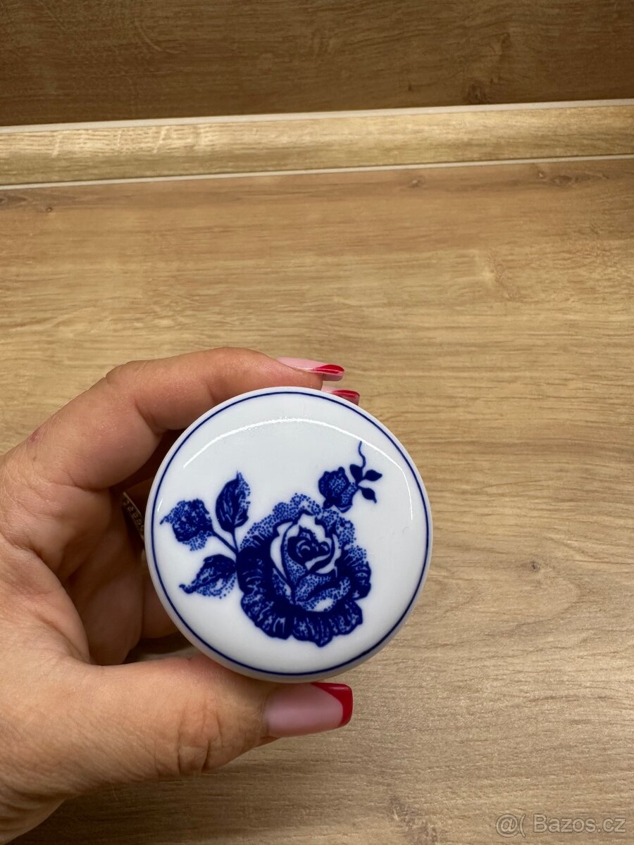 Dózička s víčkem Cibulák Dubí - 18