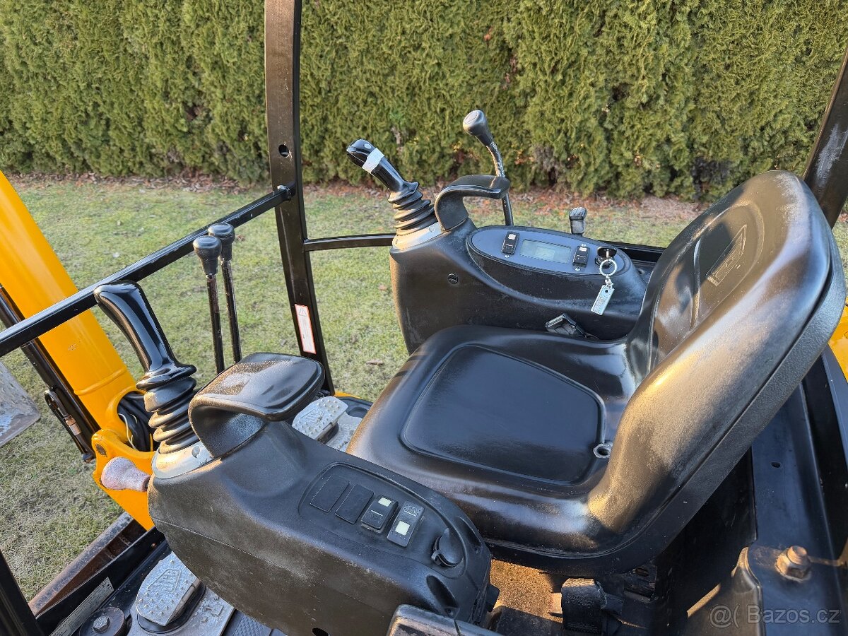 Minibagr jCB 8018 - 18