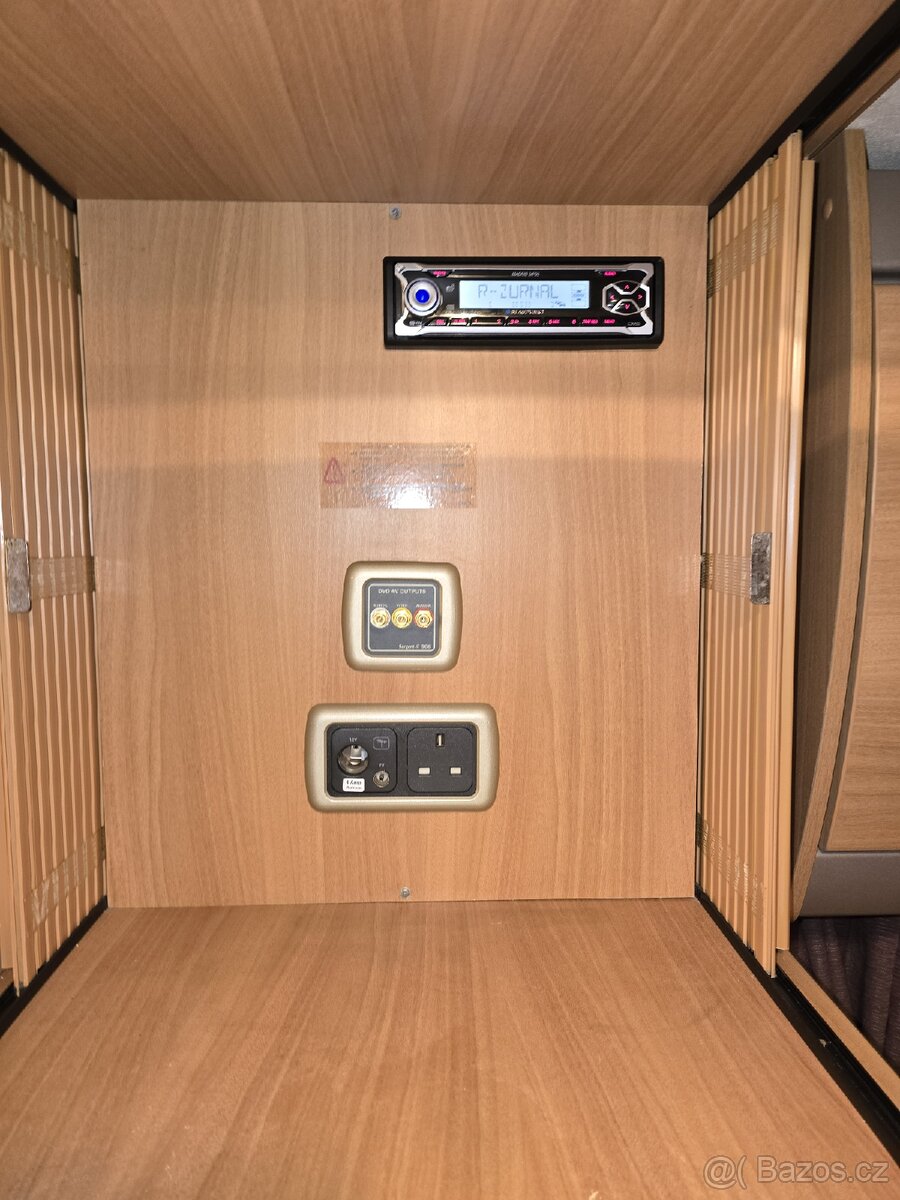 Karavan Swift Conoueror 655 Lux Pro 4/5 osob Pojezd - 18