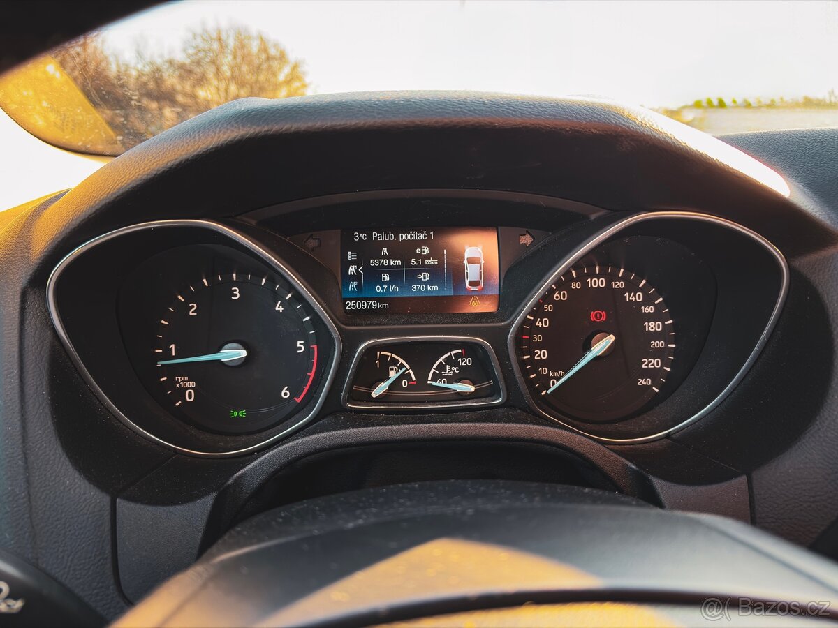 Ford Focus - 18