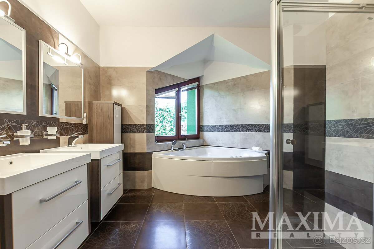 Dům 5+kk o ploše 232 m2 - Klecany, Klecany - 18