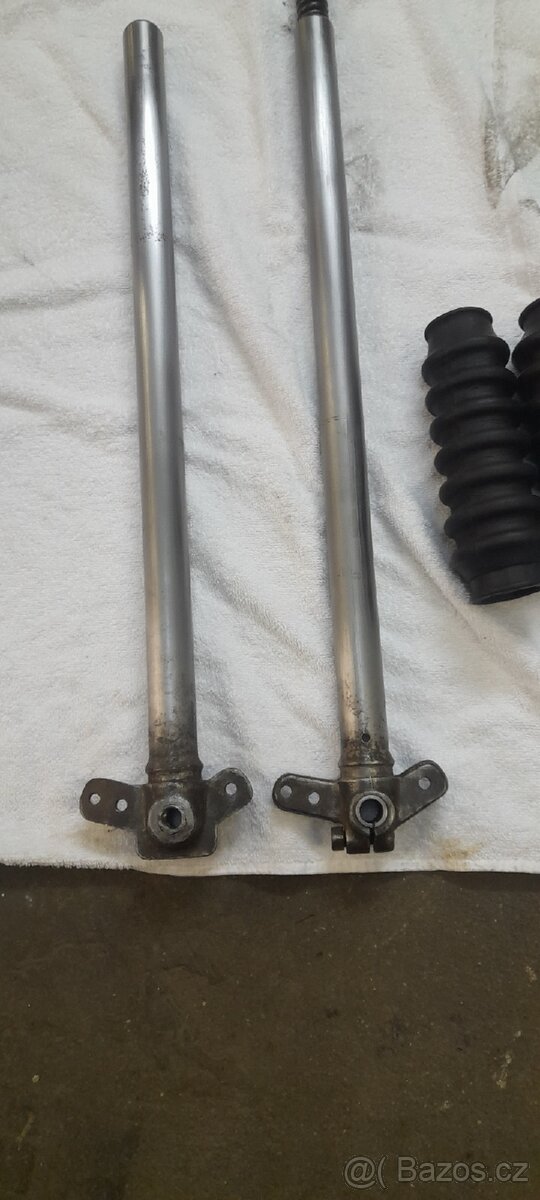 Jawa pérák přední vidlice - 18